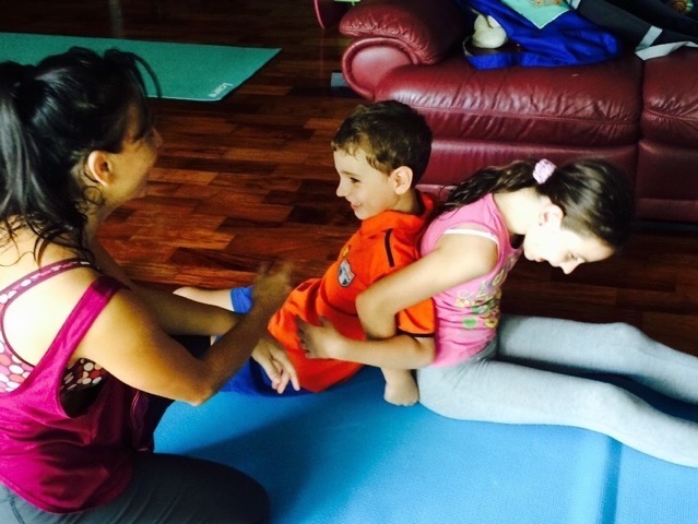 Lalen teaching kids yoga